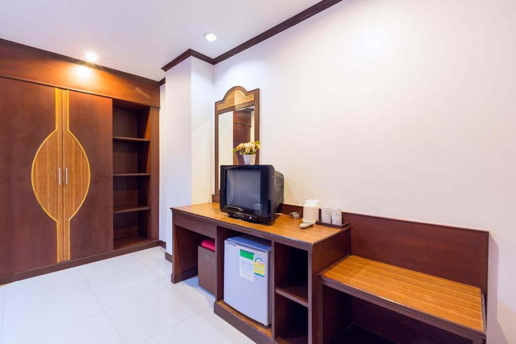 Sharaya Boutique Complex Hotel Patong Exterior photo