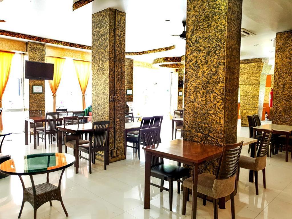Sharaya Boutique Complex Hotel Patong Exterior photo