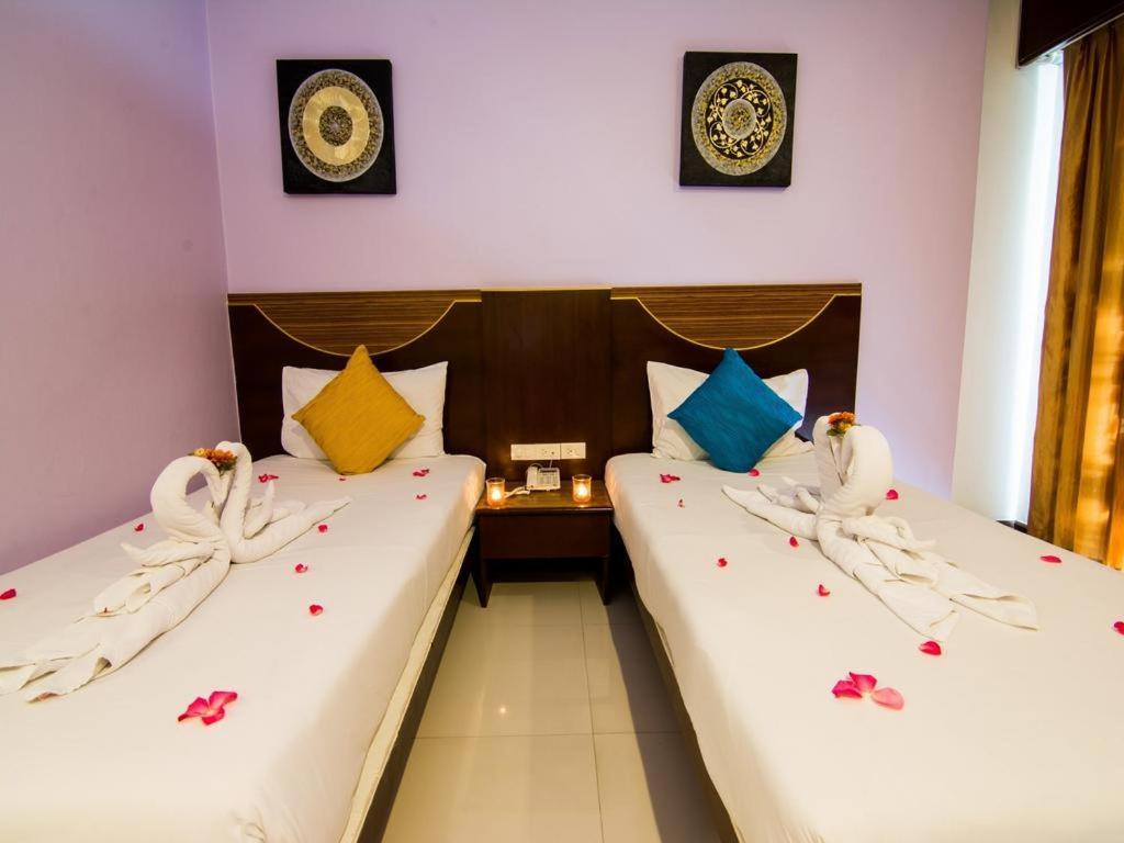 Sharaya Boutique Complex Hotel Patong Exterior photo
